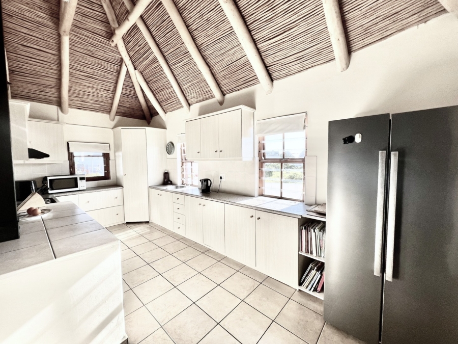 4 Bedroom Property for Sale in Jacobsbaai Western Cape